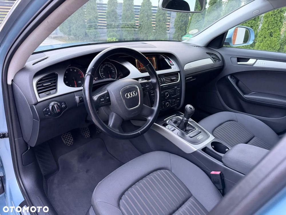 Audi A4 Limousine 1.8 TFSI Ambiente - 33