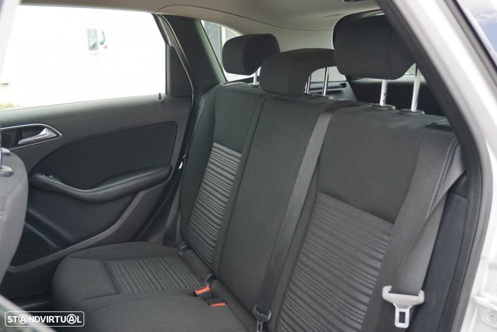 Mercedes-Benz B 180 CDI BlueEFFICIENCY - 18