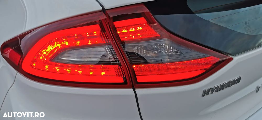 Hyundai IONIQ 1.6 GDI Premium - 20