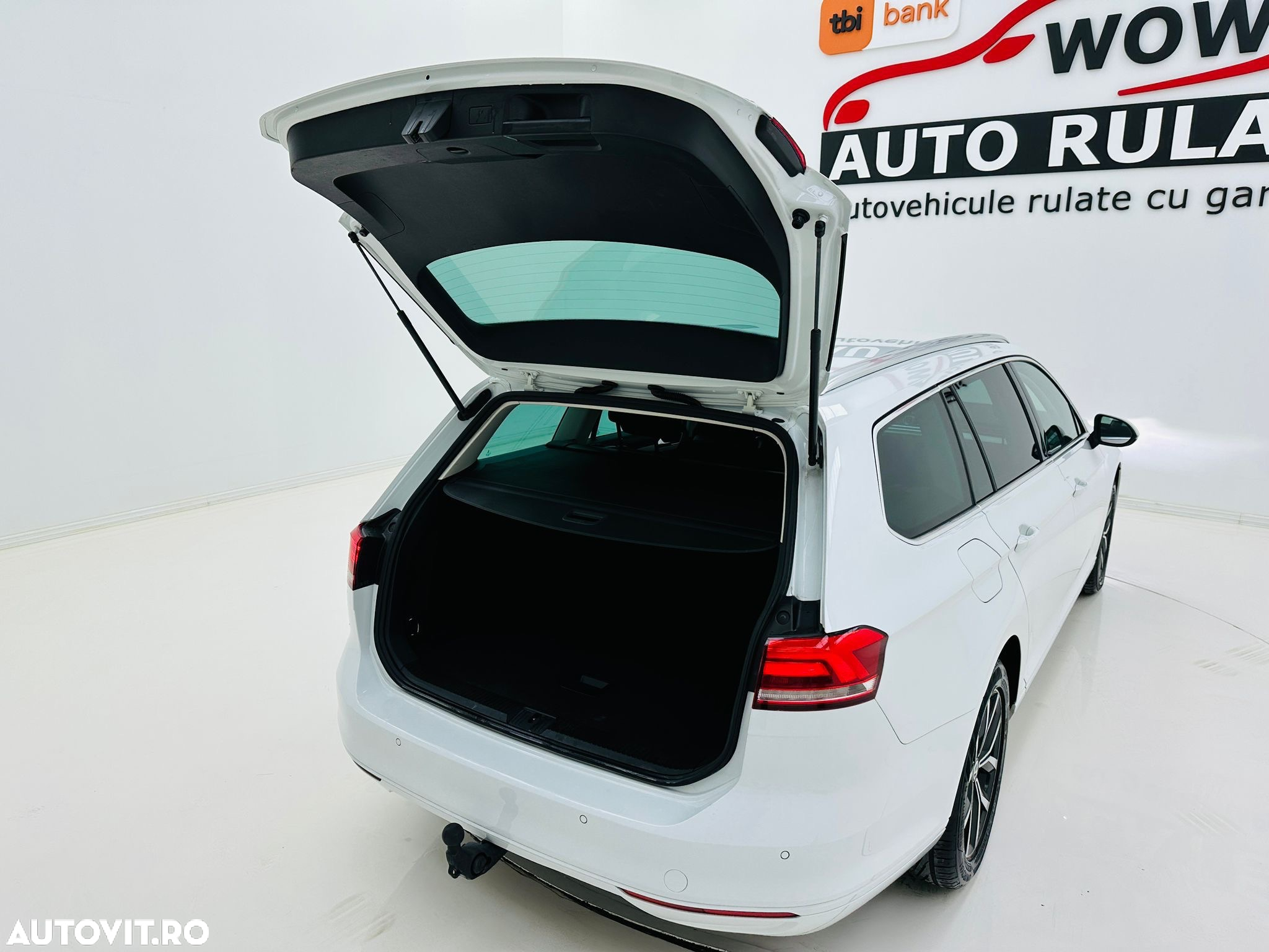 Volkswagen Passat - 28