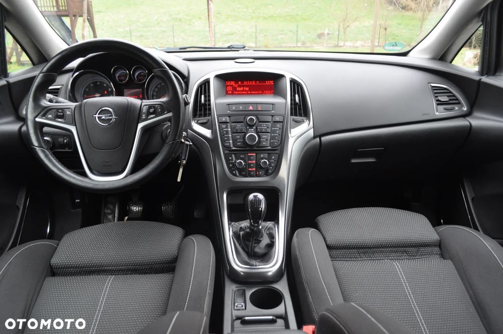 Opel Astra 1.4 Turbo Innovation - 26