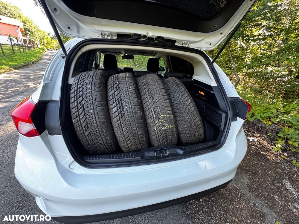 Ford Focus 1.0 EcoBoost Active Business - 8