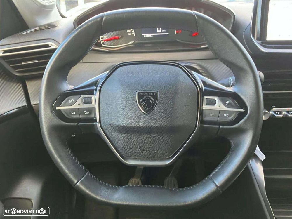 Peugeot 208 1.2 PureTech Active - 12