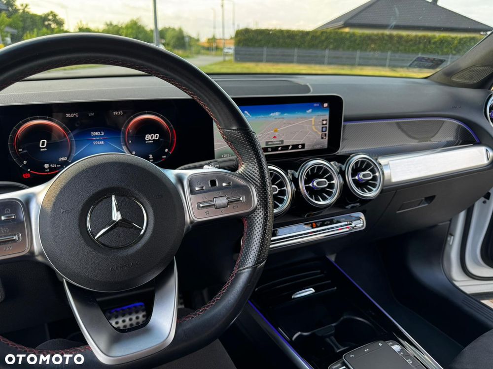 Mercedes-Benz GLB 200 AMG Line 7G-DCT - 5