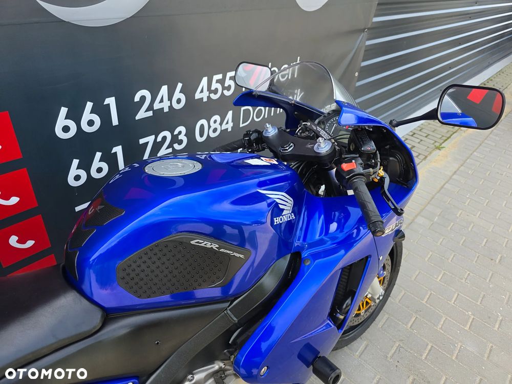 Honda CBR - 11