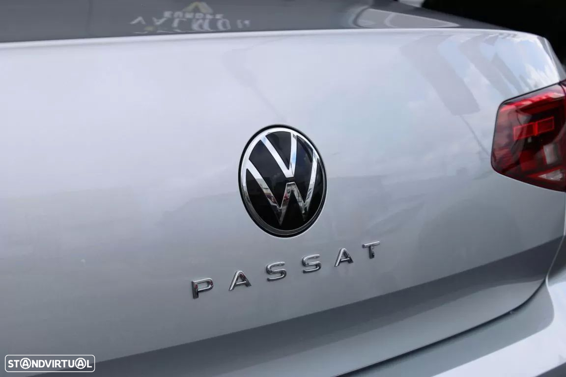 VW Passat 2.0 TDI Elegance - 39