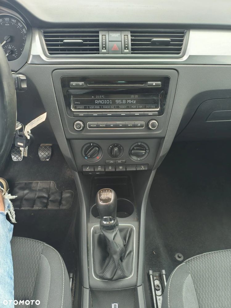 Skoda RAPID - 12