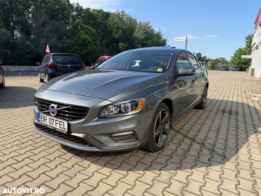 Volvo S60 T5 AWD Momentum - 2