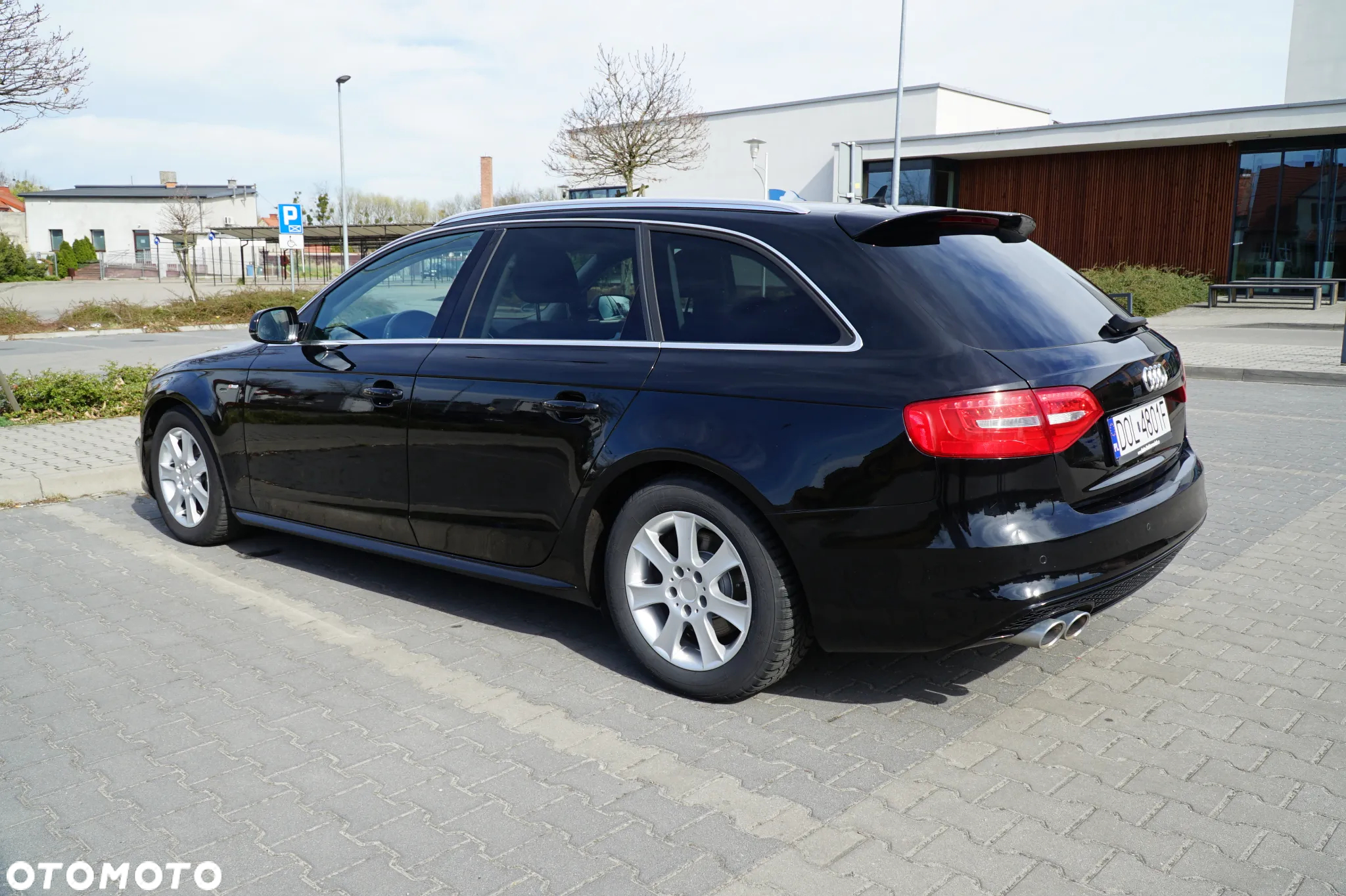 Audi A4 Avant 2.0 TDI DPF clean diesel Ambition - 3