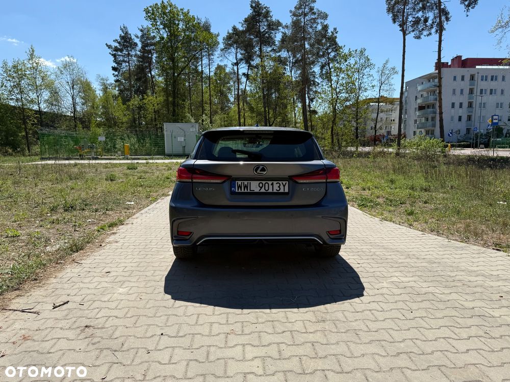 Lexus CT 200h Prestige - 8
