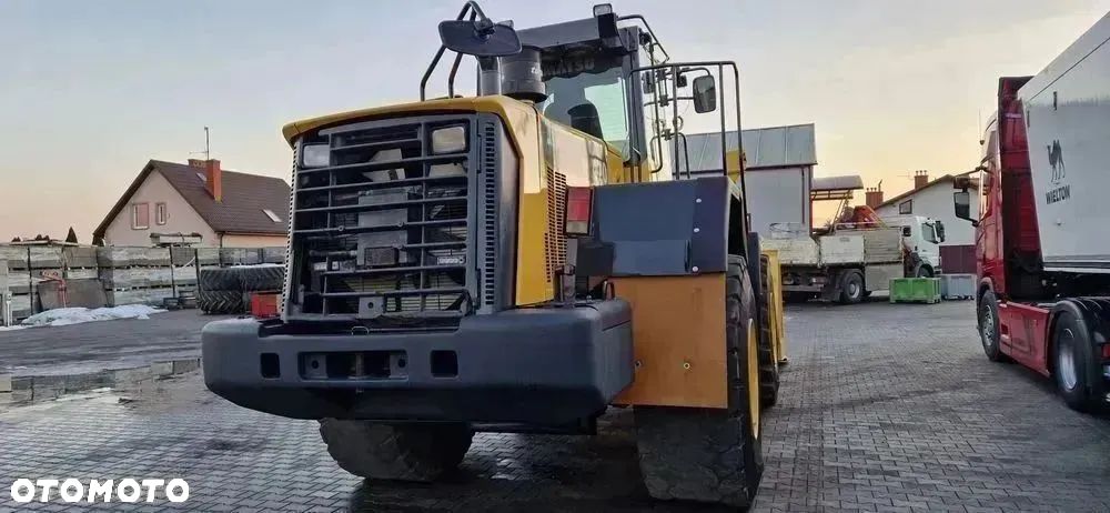 Komatsu WA 470 ładowarka stan b.dobry - 6