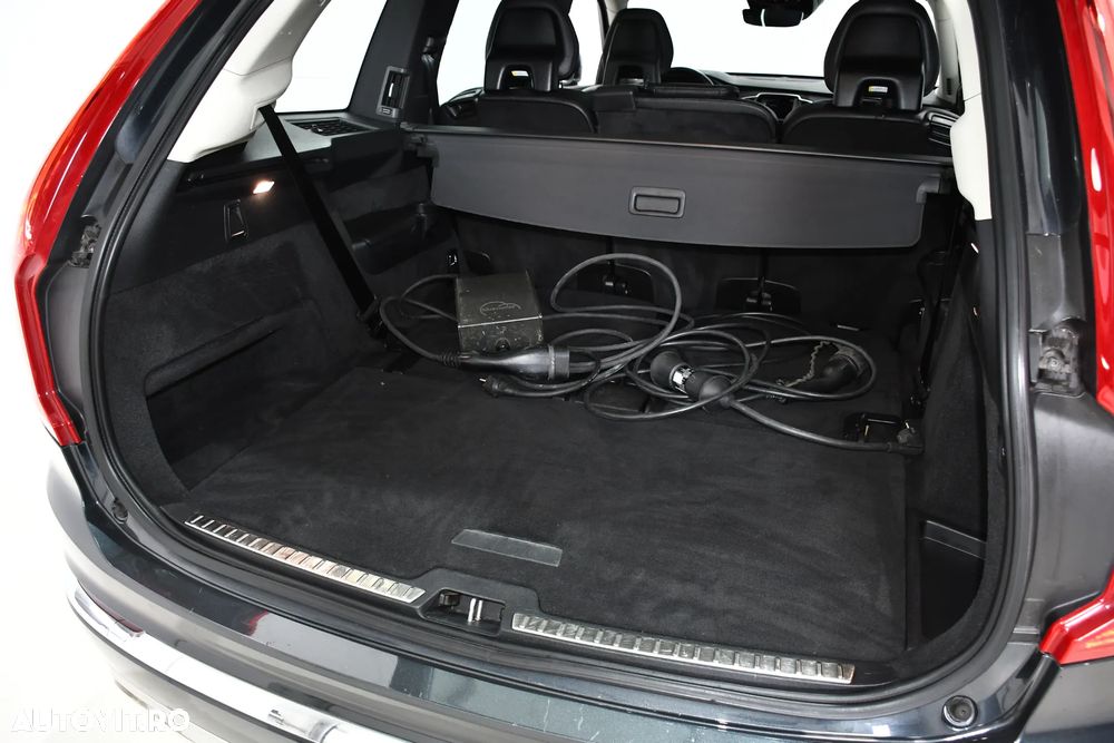 Volvo XC 90 T8 AWD Recharge Geartronic Inscription Expression - 34