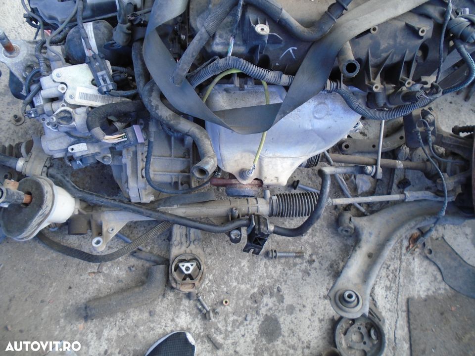 Caseta de directie Renault Clio 3 1.2 Benzina din 2009 - 1