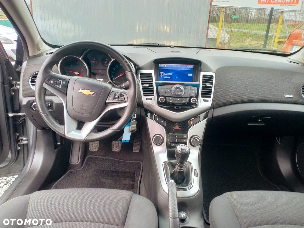 Chevrolet Cruze - 13