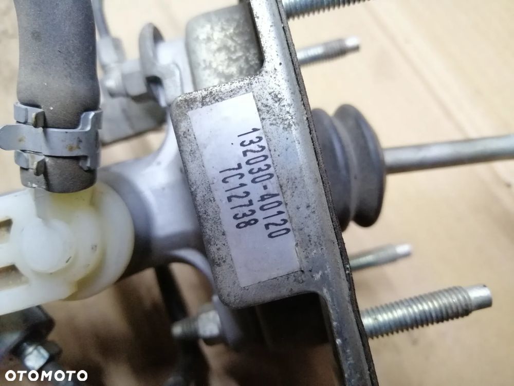 Toyota Prius II hybrid 1.5 16V pompa hamulcowa przewody zbiorniczek 47270-47010  132030-40120 - 9