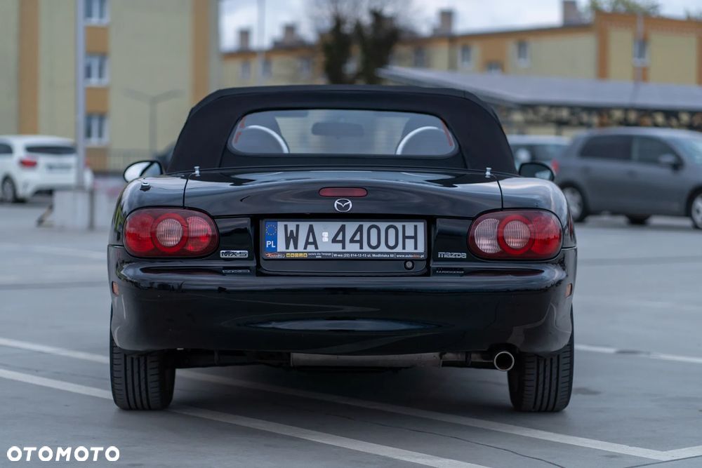 Mazda MX-5 1.6i 16V - 24