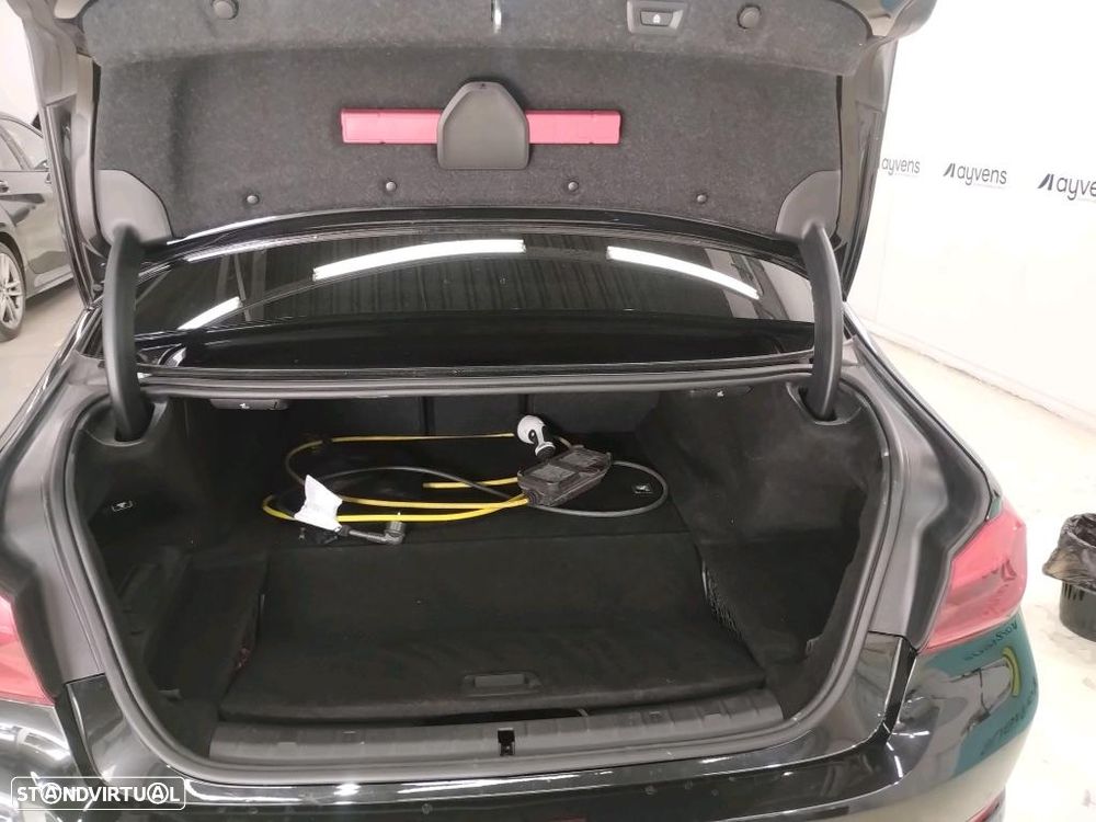 BMW 530 e iPerformance - 10