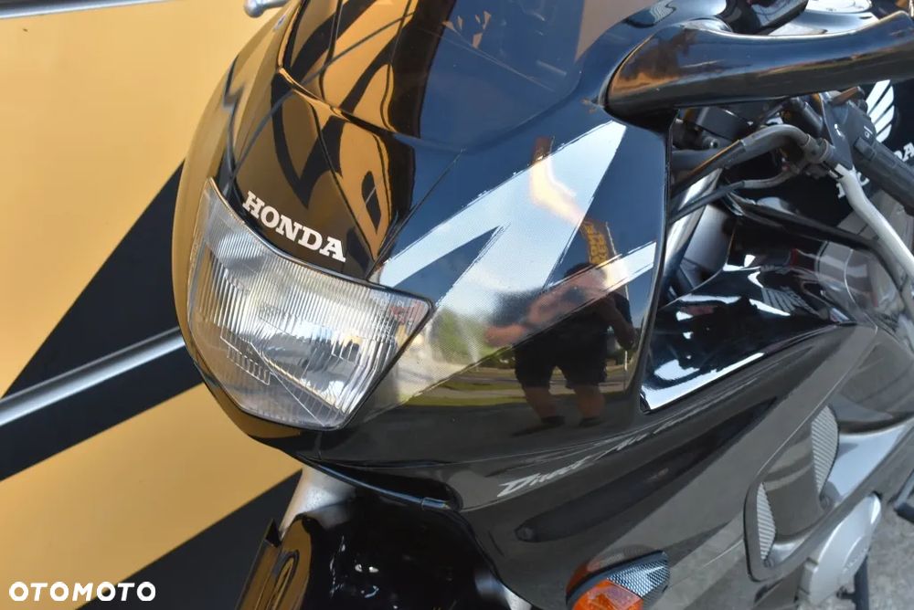 Honda CBR - 24
