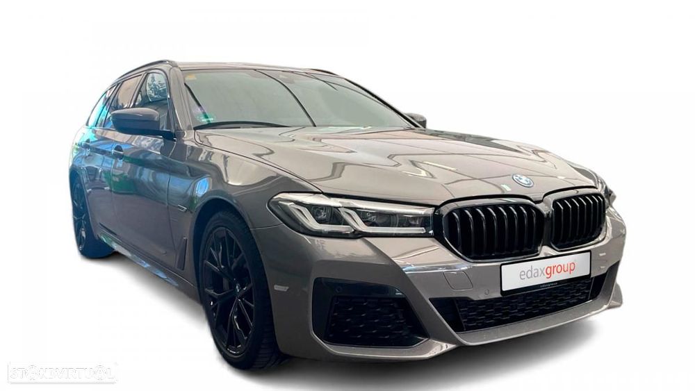 BMW 530 e Pack Desportivo M - 1