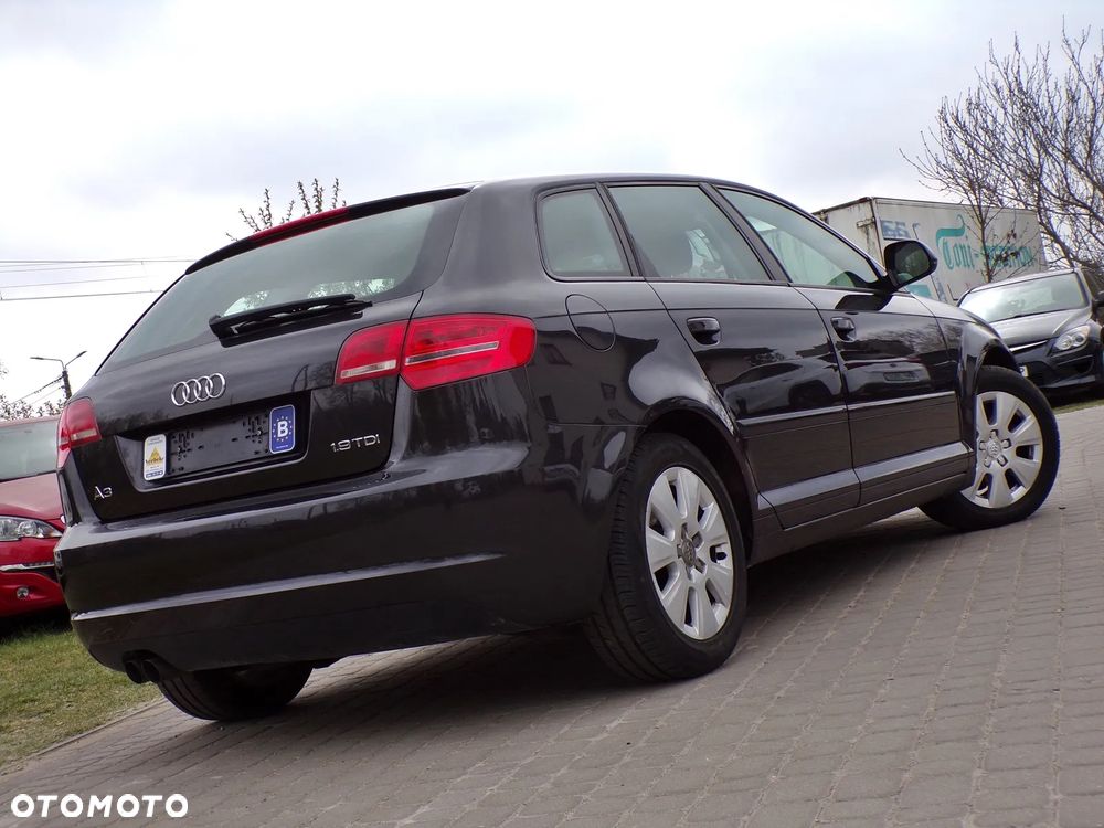 Audi A3 Sportback 1.9 TDI Ambition - 4
