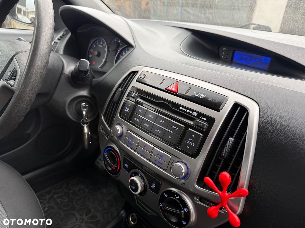 Hyundai i20 - 16