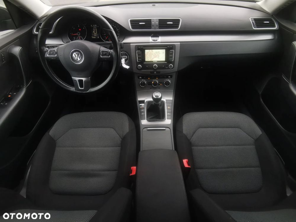 Volkswagen Passat Variant 2.0 Blue TDI SCR Highline - 8