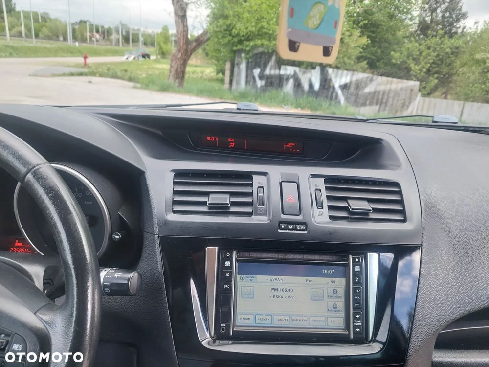 Mazda 5 - 6