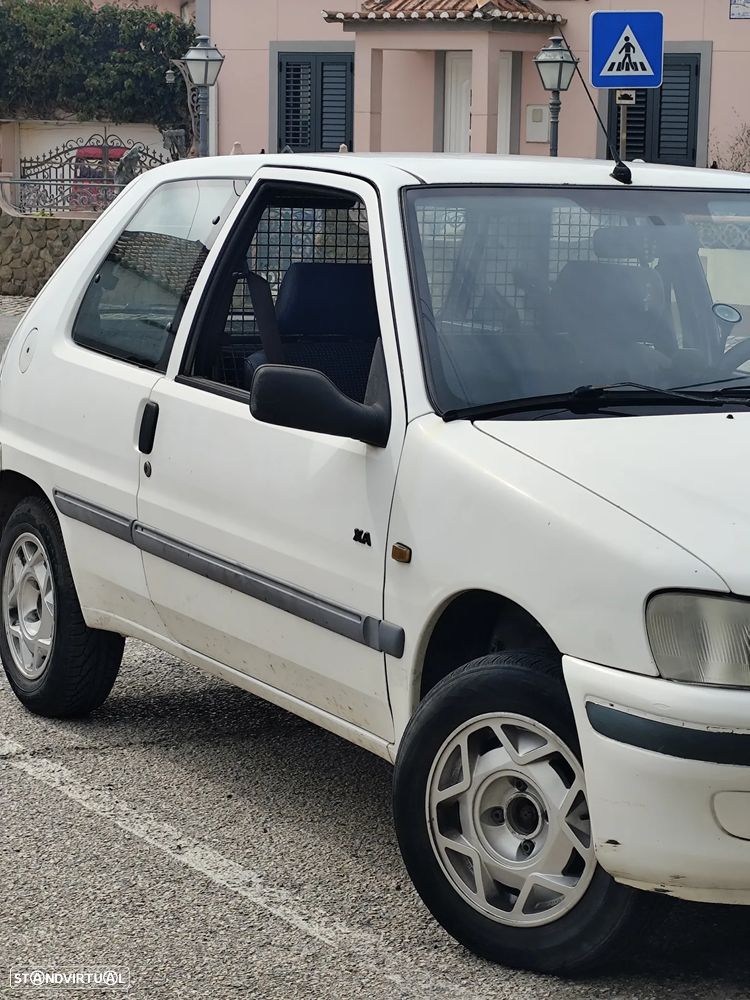 Peugeot 106 - 1