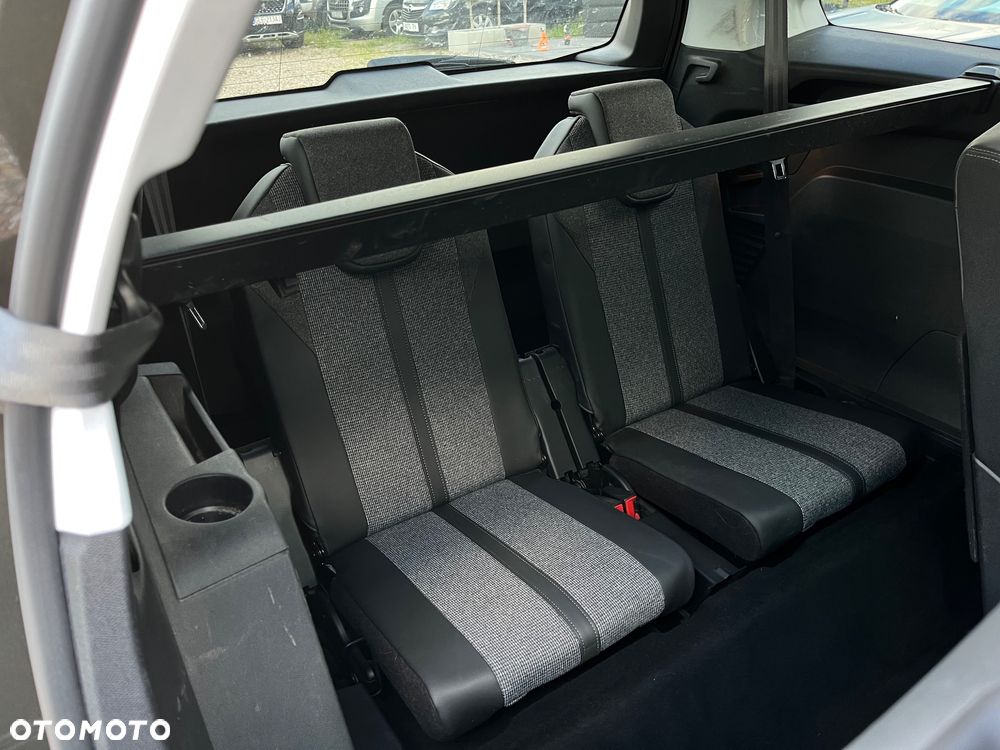 Peugeot 5008 1.2 PureTech Allure S&S - 25