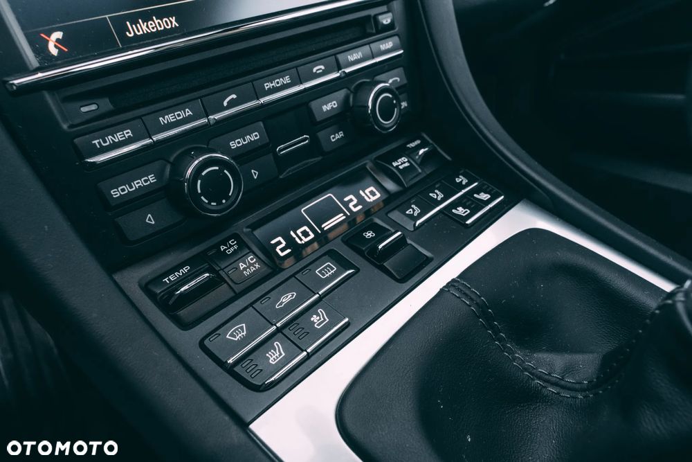 Porsche 911 Carrera 4S - 14
