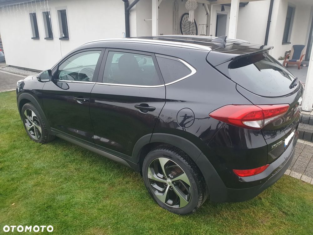 Hyundai Tucson 1.6 GDI BlueDrive Style 2WD - 23