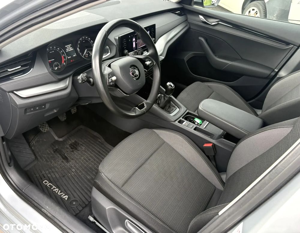 Skoda Octavia 2.0 TDI Ambition - 9