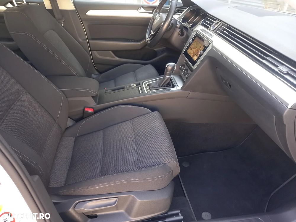 Volkswagen Passat 2.0 TDI SCR DSG Comfortline - 14