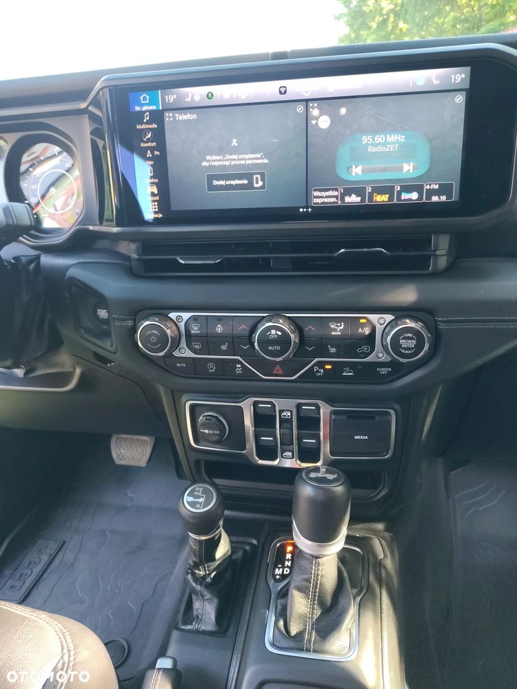 Jeep Wrangler Unlimited GME 2.0 Turbo Sahara - 22