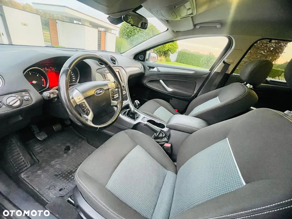 Ford Mondeo 2.0 TDCI Titanium - 9