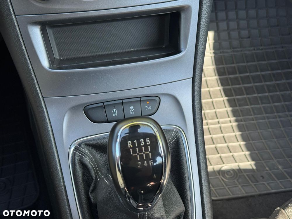 Opel Astra 1.2 T Edition S&S - 25
