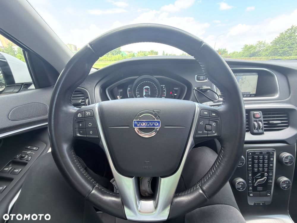 Volvo V40 T3 R-Design Momentum - 20