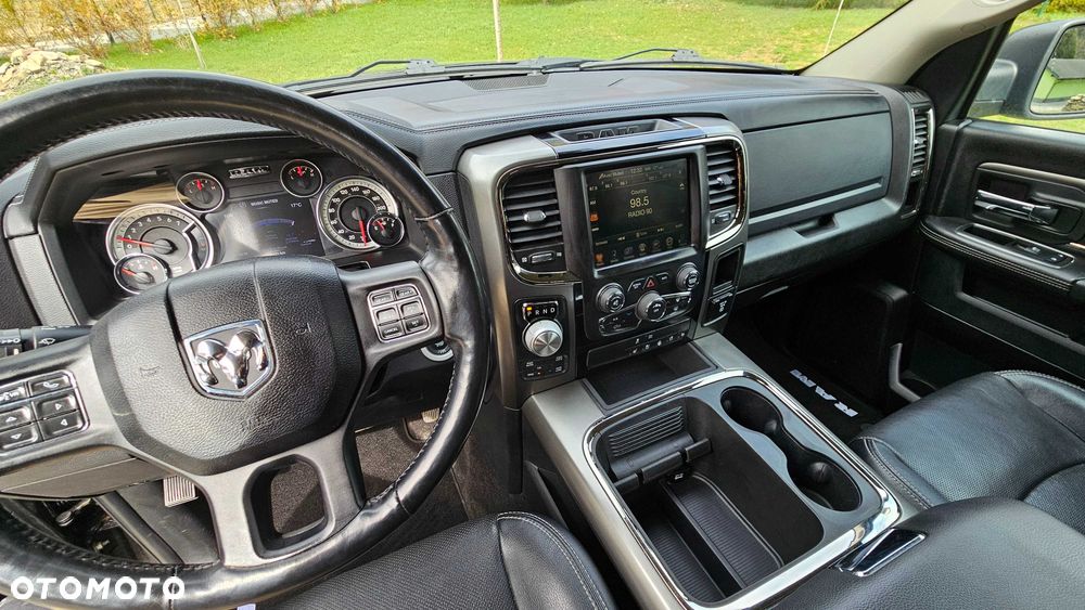 Dodge RAM - 8