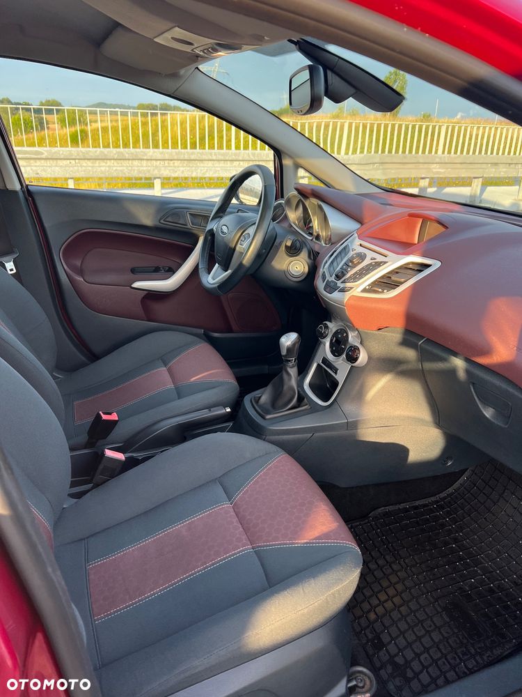 Ford Fiesta 1.4 Titanium EU5 - 13