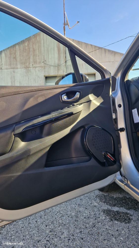 Renault Clio Sport Tourer dCi 90 Dynamique - 11