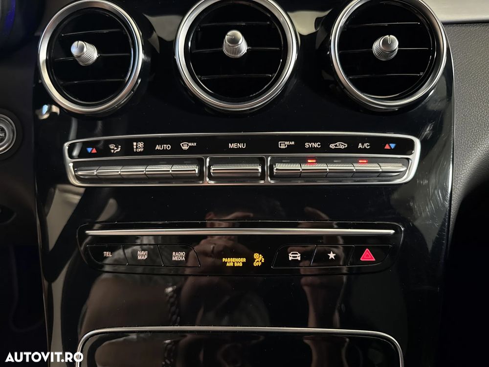 Mercedes-Benz GLC Coupe 200 4Matic 9G-TRONIC AMG Line - 19