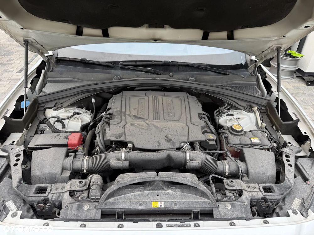 Jaguar F-Pace 3.0 V6 AWD S - 16