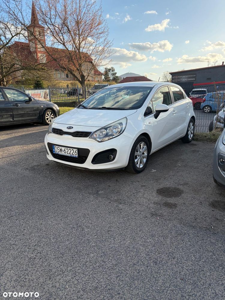 Kia Rio - 1