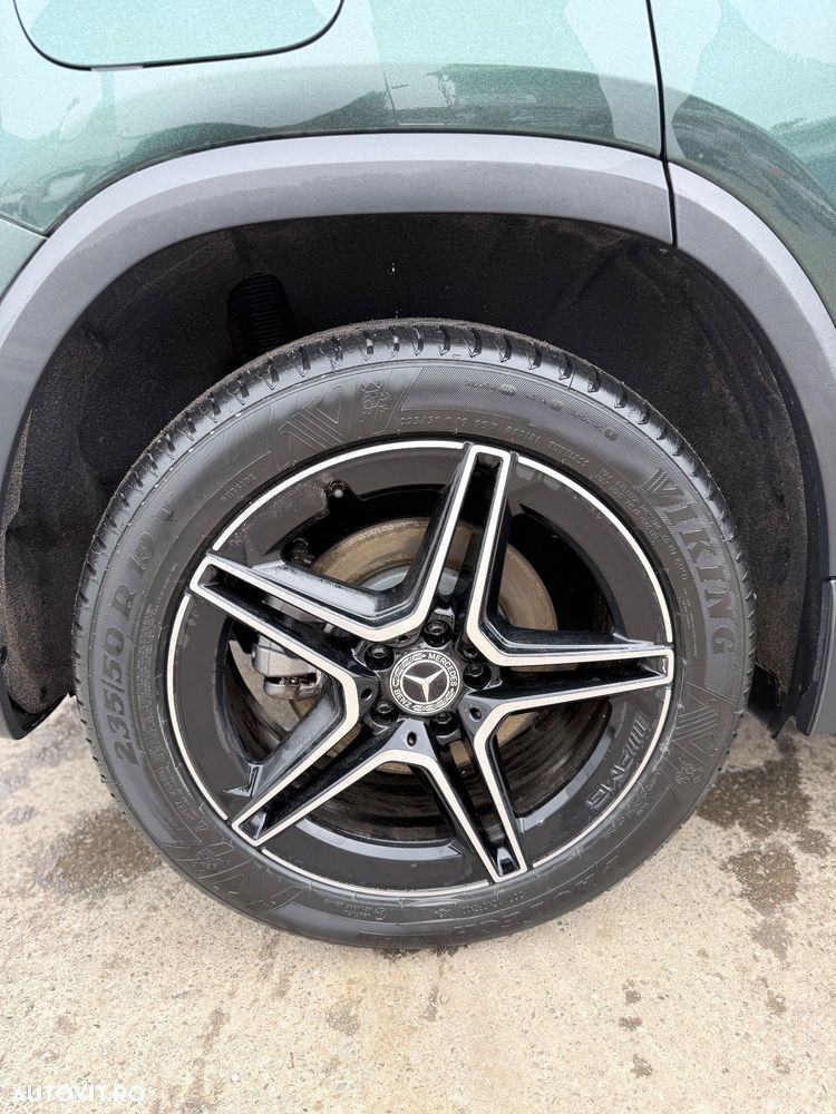 Mercedes-Benz GLA - 10