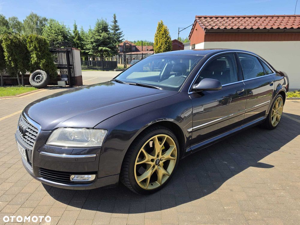 Audi A8 - 1