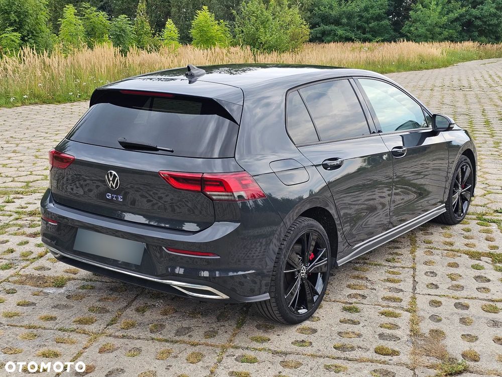 Volkswagen Golf - 5