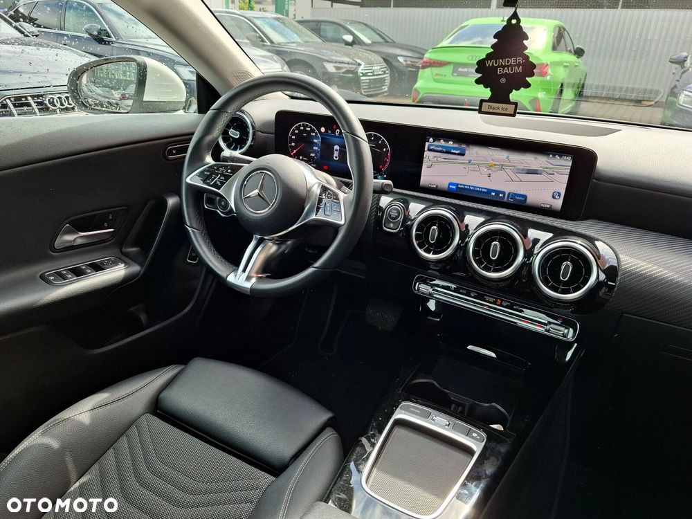 Mercedes-Benz CLA - 7
