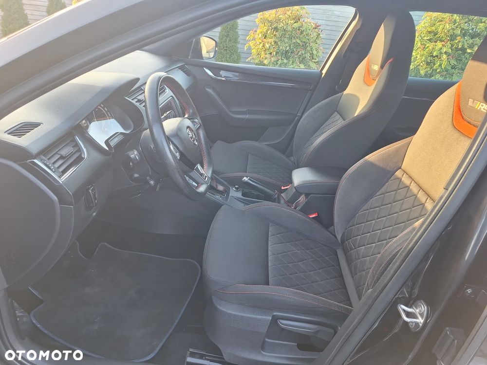 Skoda Octavia 2.0 TDI DSG RS - 11