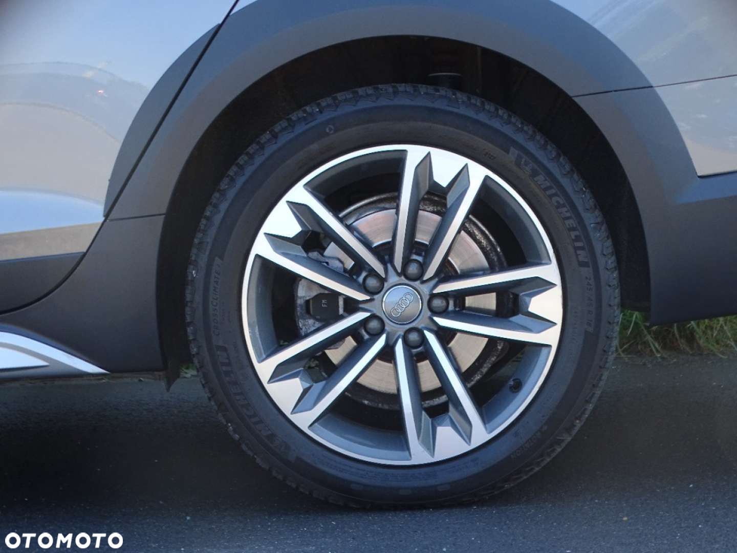 Audi A4 Allroad - 32