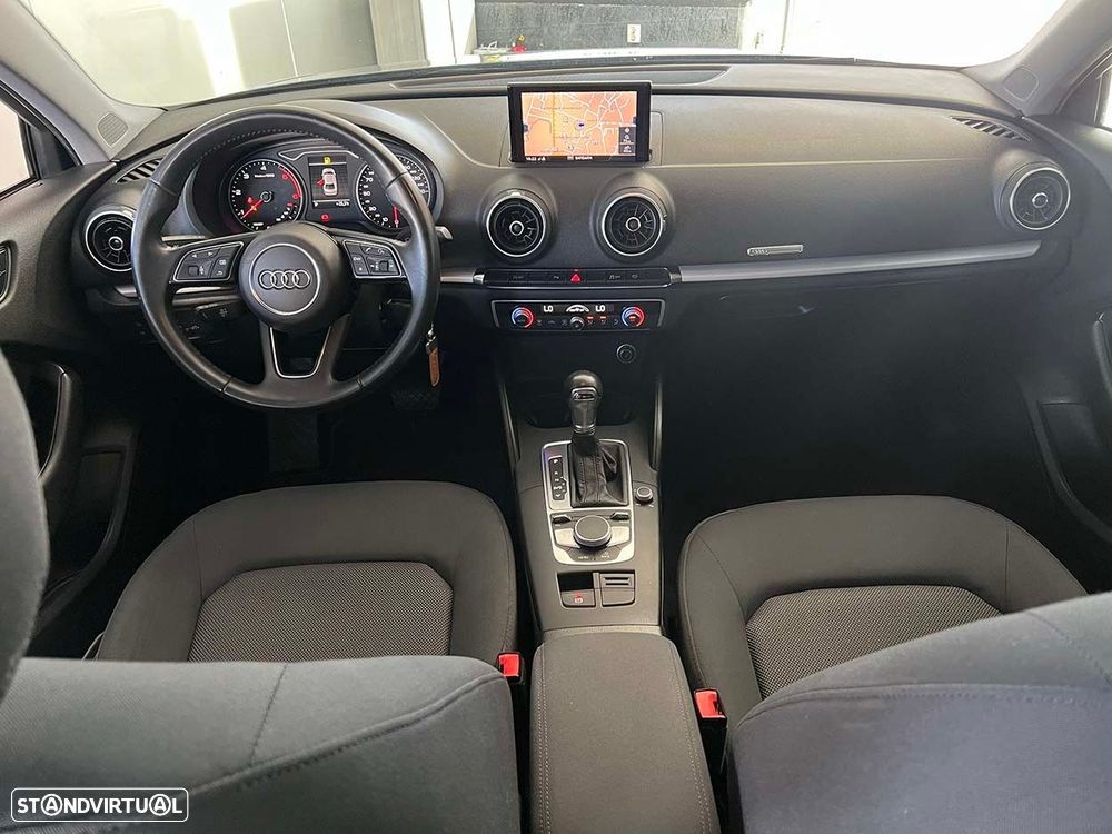 Audi A3 Limousine 1.6 TDI S-line S tronic - 11
